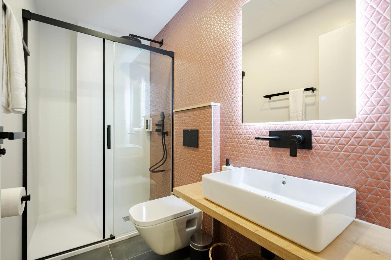 Vallecas Suites By Olala Homes Madrid Exterior photo