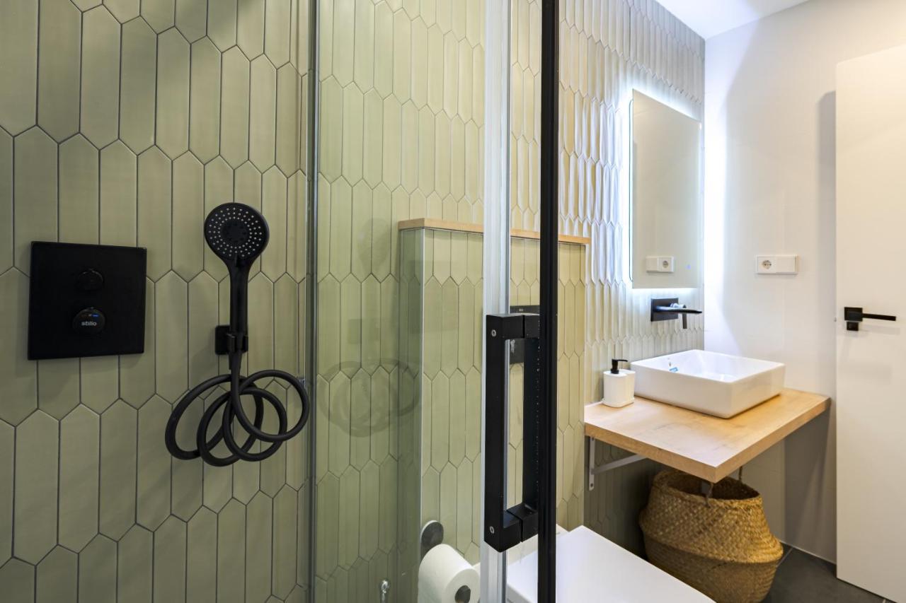 Vallecas Suites By Olala Homes Madrid Exterior photo